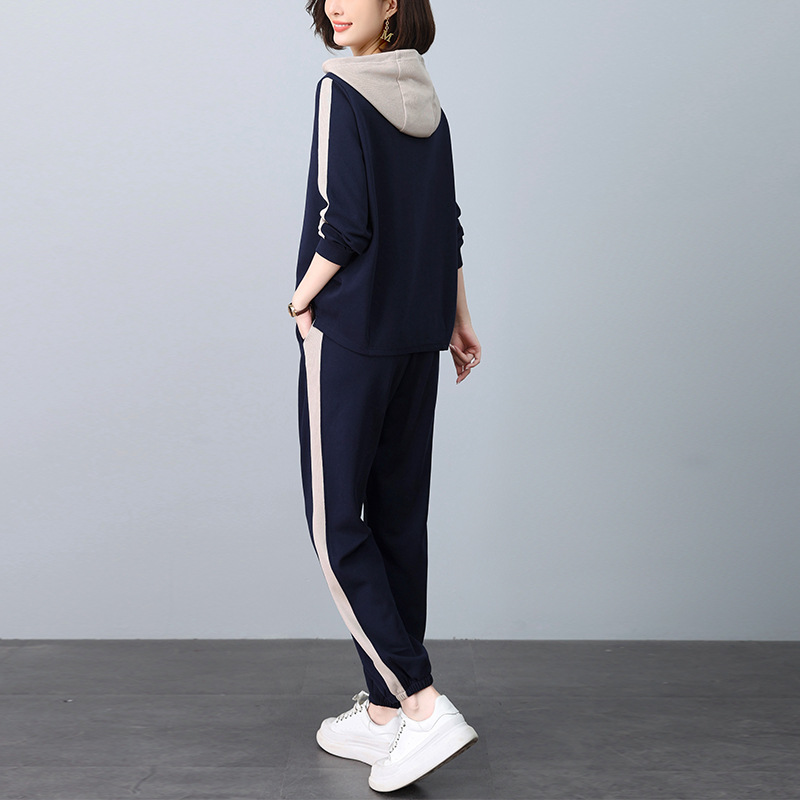 Ladies' stylish sweatshirts, middle-aged sportswear pants, and moms' loose and large-sized autumn outfits paired with a complete casual two-piece set details Picture