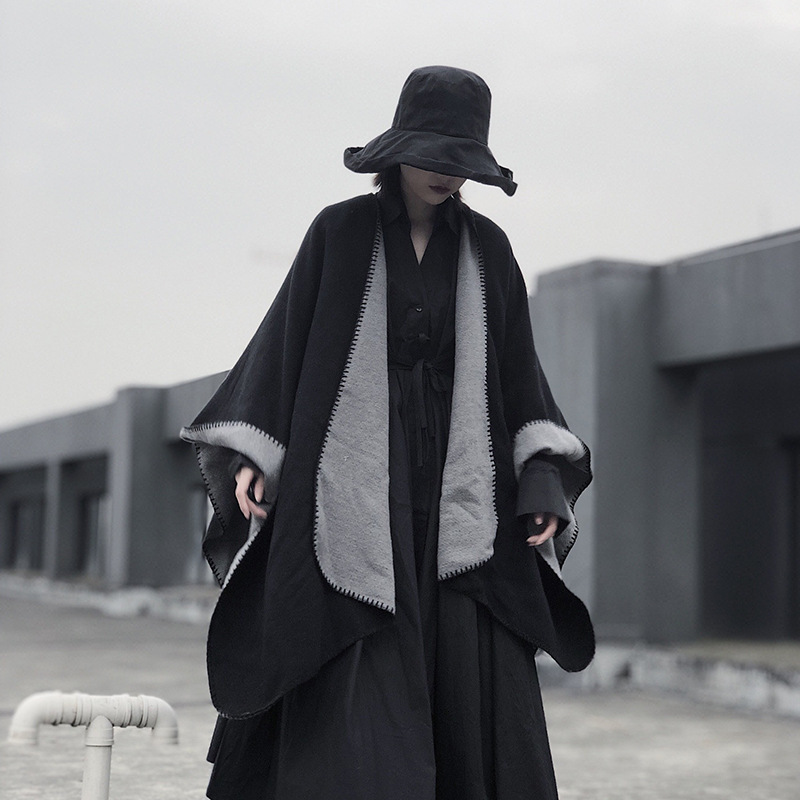 Black Huaguangyue 22 Classic solid color faux cashmere shawl cape, artistic youth shoulder style blanket cape Specification image