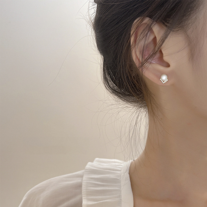 Light Luxury High-Grade Pearl Earrings Female 2023 New Explosive Earrings Exquisite Temperament Earrings Gifts Wholesale details Picture