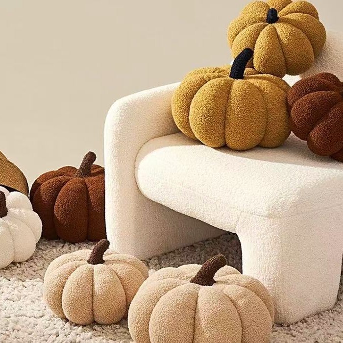 Ins-style creative pumpkin throw pillows, bed cushions, pumpkin Christmas decorations, plush cushions for home use