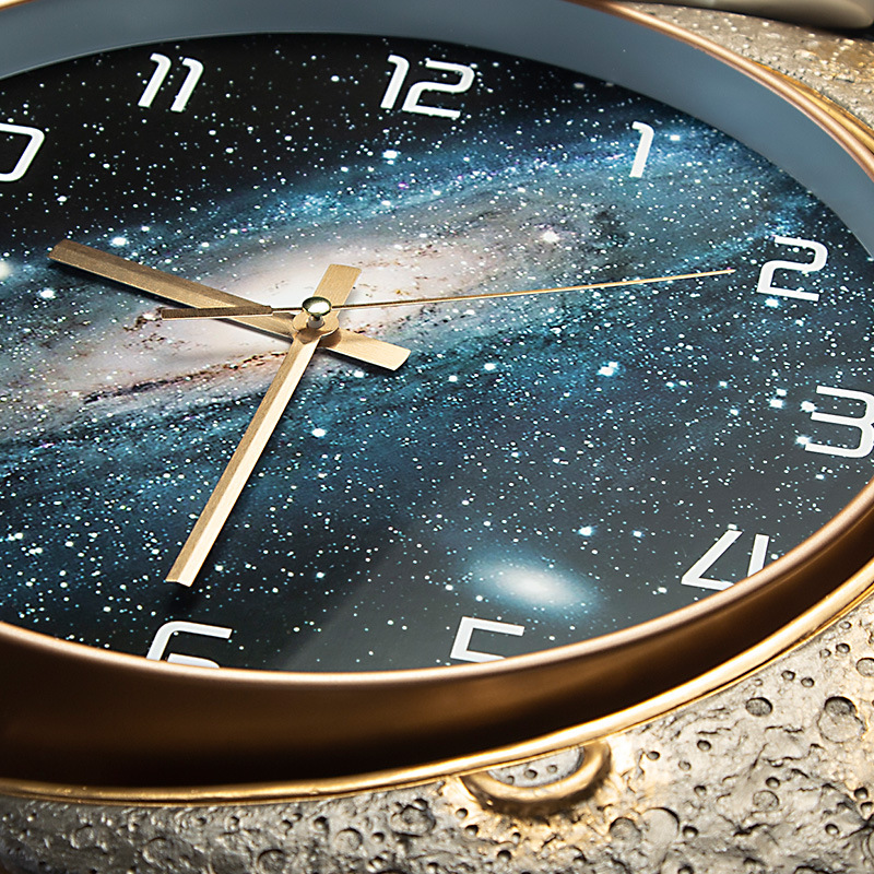 Fudiao Home decoration creative clocks, wall clocks, living room modern and fashionable astronaut cartoon children's decorative clocks Specification image