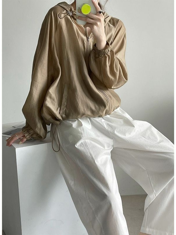 Tencel hooded sun-protective clothing for women in summer, thin outdoor breathable and versatile sun-protective clothing, oversized batsleeved top details Picture