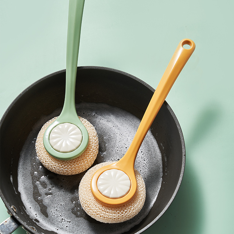 Household plastic-handled pot washing brush, long-handled multi-functional hanging dish brush, kitchen cleaning brush, dishwashing brush magic tool Application Scenario