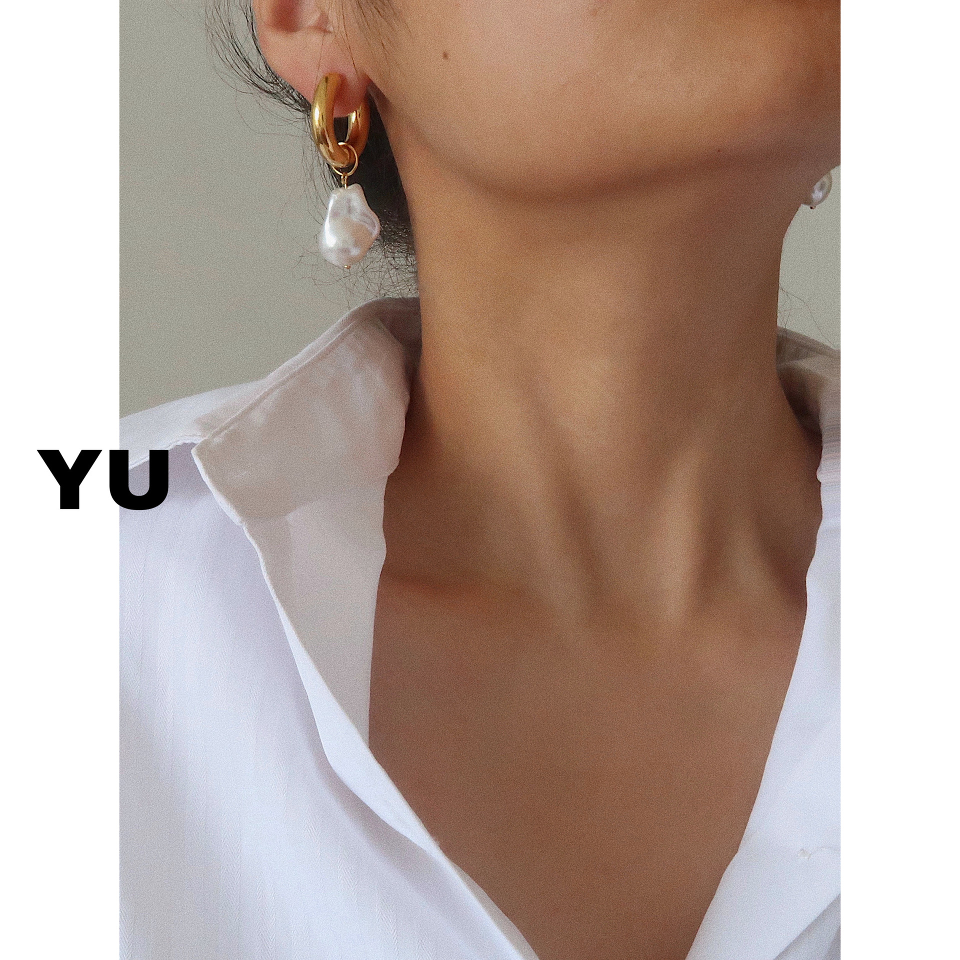 Baroque Pearl Earrings With Feminine Metal Buckle Retro Simple Temperament Mesh Red Titanium Steel Long Earrings Application Scenario