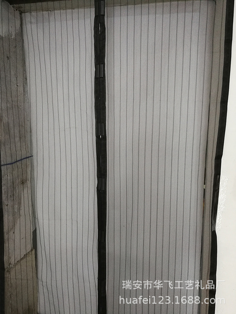Magicmesh Thermal Magnetic Anti-Mosquito Magic Door Curtain Automatically Closes Curtain Screen Door Anti-Mosquito Door Curtain Application Scenario