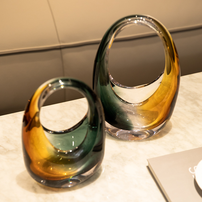 Light luxury and dazzling glass handbags, glass flower arrangements, home decorations, display items, sample rooms, colorful art vases, Ins-style home furnishings details Picture