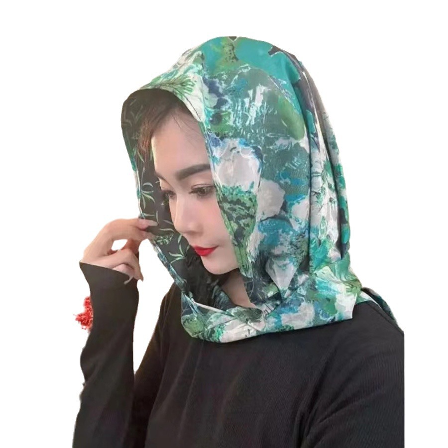 The imitation Xiangyunsha silk scarf hat, sun protection flower lily satin, women's travel headscarf, sun hat, ribbon and casual headscarf are all versatile Item Picture