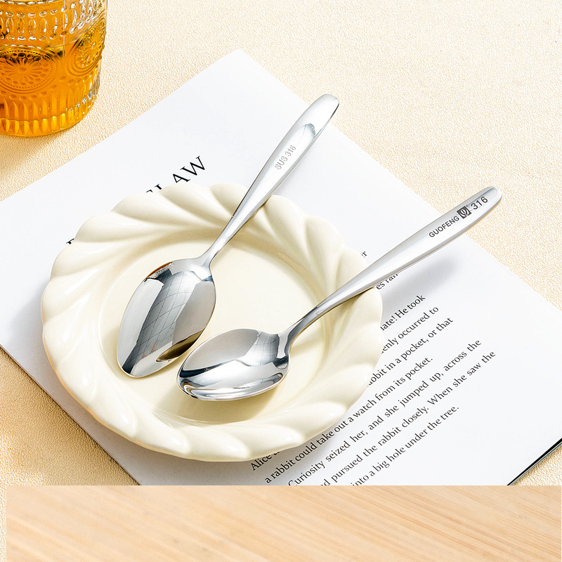 Thickened 316L Food Grade Stainless Steel Spoon Long Handle Korean Children's Small Spoon For Eating And Drinking Rice Spoon details Picture
