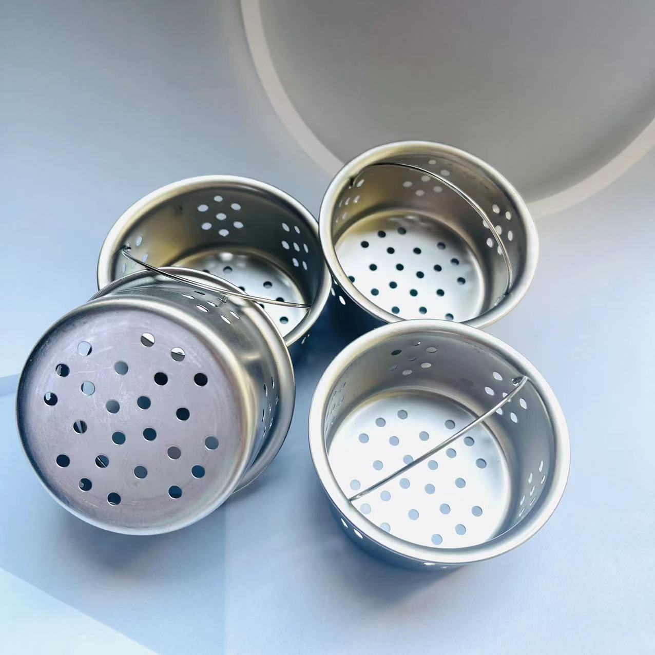 Basket floor drain pool filter basket sink washing basin kitchen accessories manufacturers directly supply 2 yuan goods Specification drawing