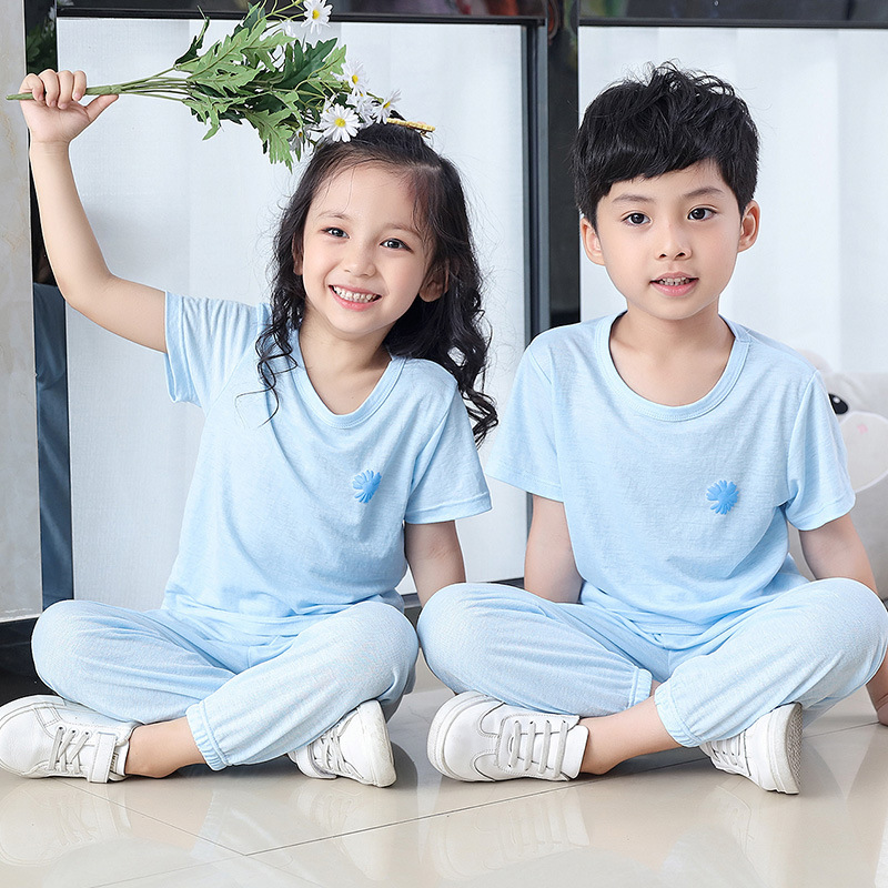 夏季男童女童产品图