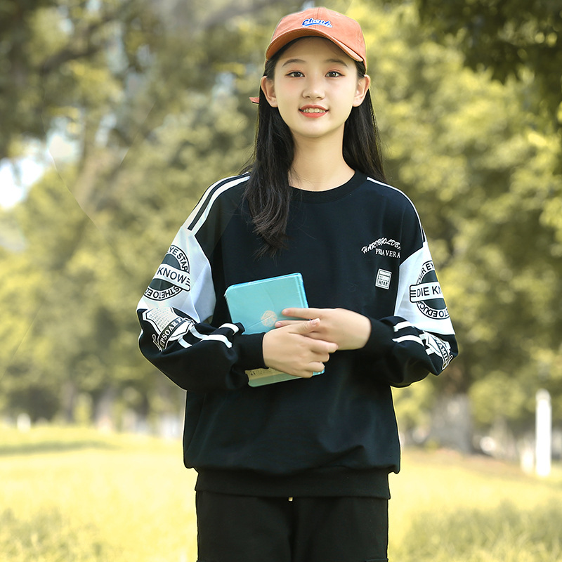 Autumn hoodies, jackets, spring and autumn, long-sleeved T-shirts for junior high school students, and tops for high school girls Application Scenario