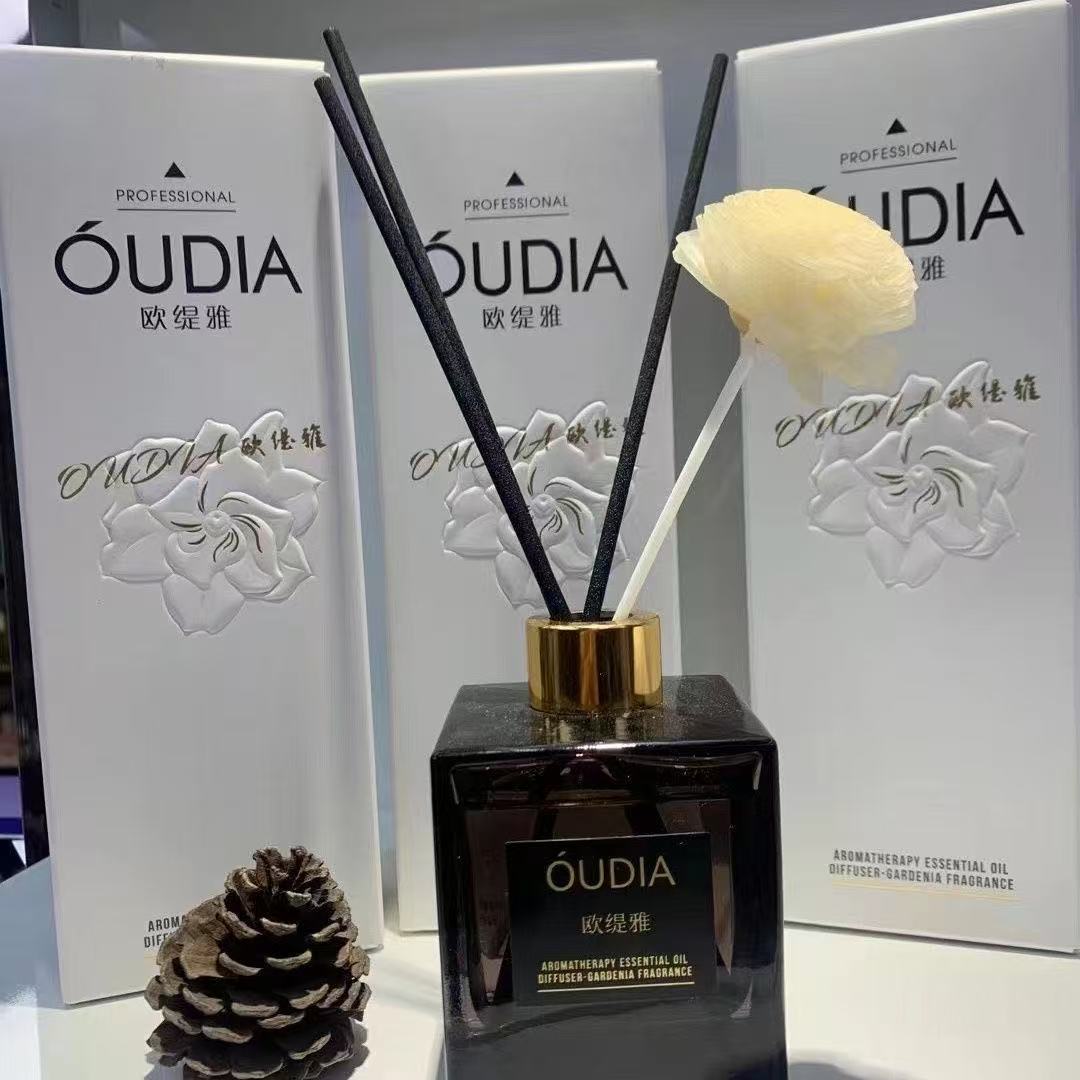 UT她栀子花香薰200ML无火香氛空气清新剂客厅厕所除异味香薰机批发家用生活电器详情1