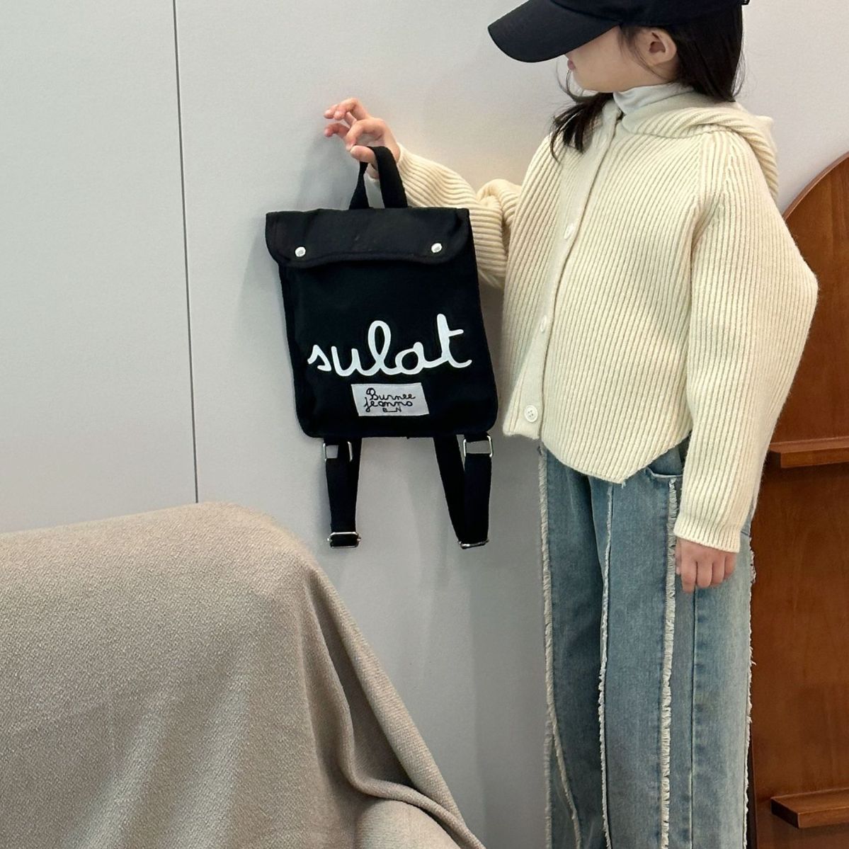 儿童牛仔外套实物图