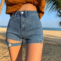 辣妹牛仔短裤女外穿夏季新款设计感高腰显瘦显腿长a字包臀热裤子