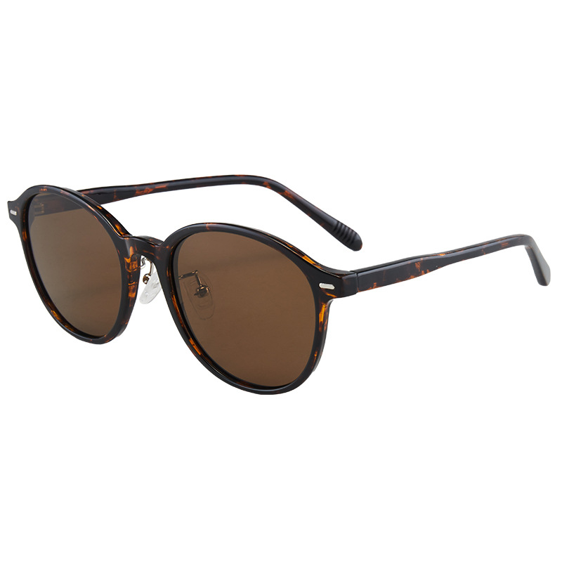 The 2025 new TR90 polarized sunglasses are fashionable and retro for men, trendy for women, and UV-resistant driving glasses Specification image