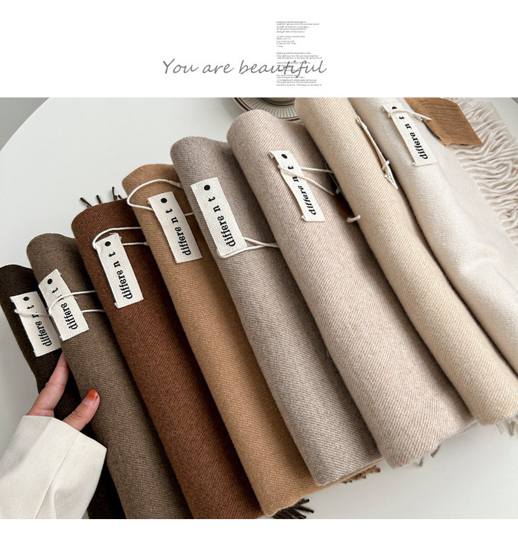 新款300克纯色仿羊绒围巾女冬季高级感 爆款百搭羊绒手感流苏披肩详情4