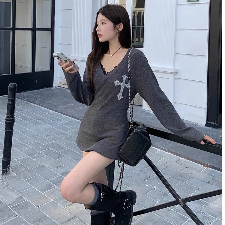 Hot Girl Cross Heavy Industry Hot Diamond Dress for Women's autumn and winter new design style V-neck long-sleeved slim lace-up short skirt Specification image