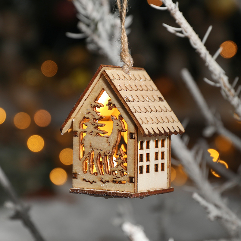 厂家直销可定制圣诞小房子木质创意小摆件灯吊饰挂饰圣诞节装饰品礼物详情图4