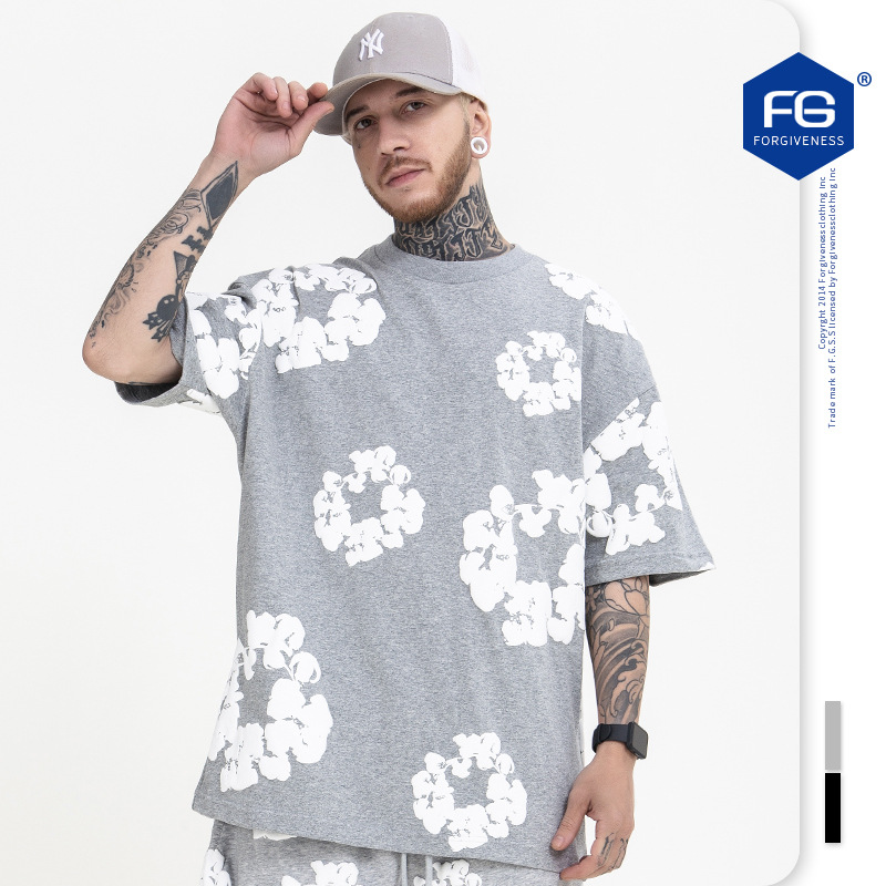 FG Men's Wear - Spring/Summer 2024 new Collection: kanye's signature high-street hip-hop short-sleeved T-shirt set with full foam printing Specification image