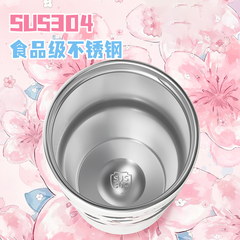 Delebel's new cherry blossom Panda warm Cup 316 is a cute girls' water cup with a high level of appearance and is a portable plastic cup for students Application Scenario