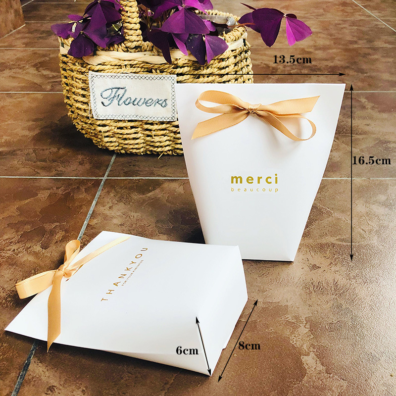 Paper Bag Hot Gold Gift Box Color Box Paper Folding Box Candy Box Specification drawing