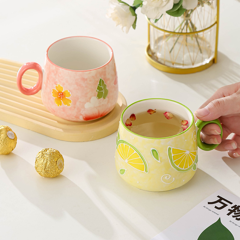 Japanese Hand-Painted Relief Flower Ceramic Pot Belly Cup High Appearance Level Lovely Wind Into The Shop Gift Accompanied By Hand Gift Office Cup details Picture