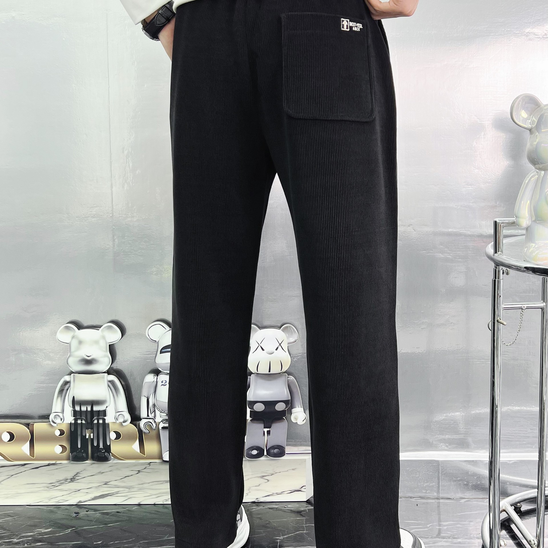 2025秋冬新款男士宽松运动休闲裤加厚保暖束脚长裤潮流百搭女式休闲裤详情4