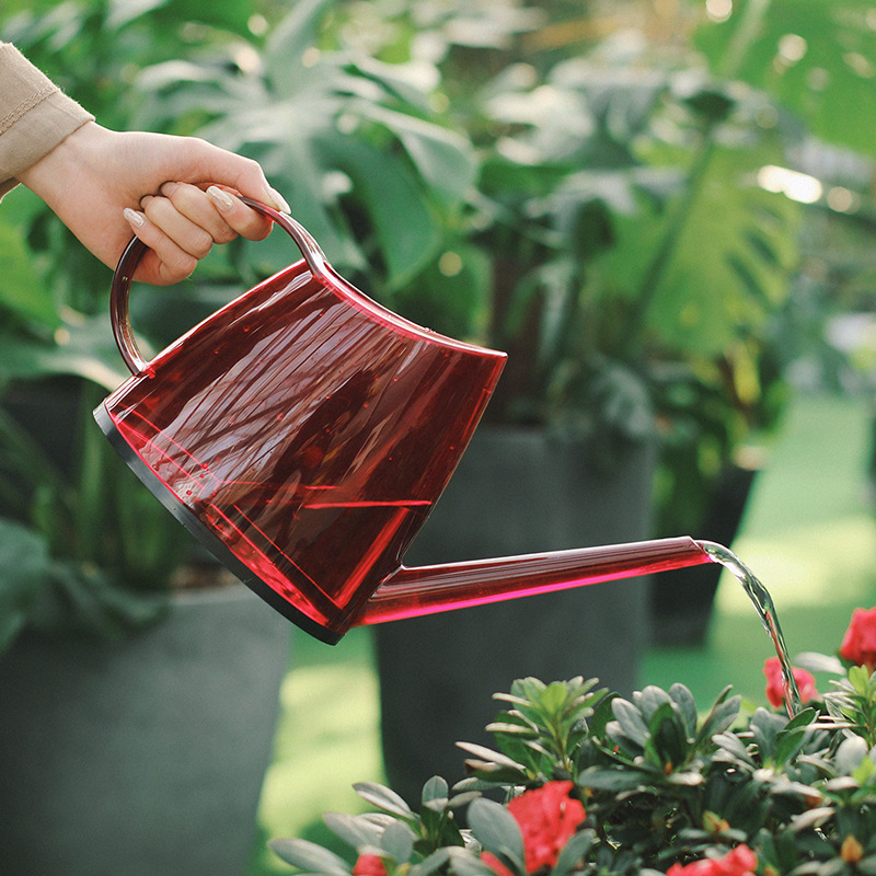 Cross-border watering can, garden watering and spraying can, household spraying can, long-spout watering can, potted plant watering can, watering can Application Scenario