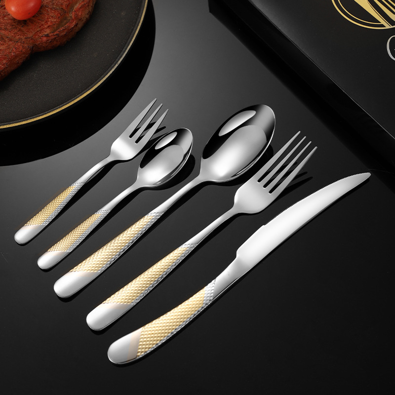 Amazon Cross-border Stainless Steel Tableware Knife, Fork and Spoon 4-piece Set, Star Diamond Simple Western Cuisine Steak Knife and Fork Gift Box Set Application Scenario