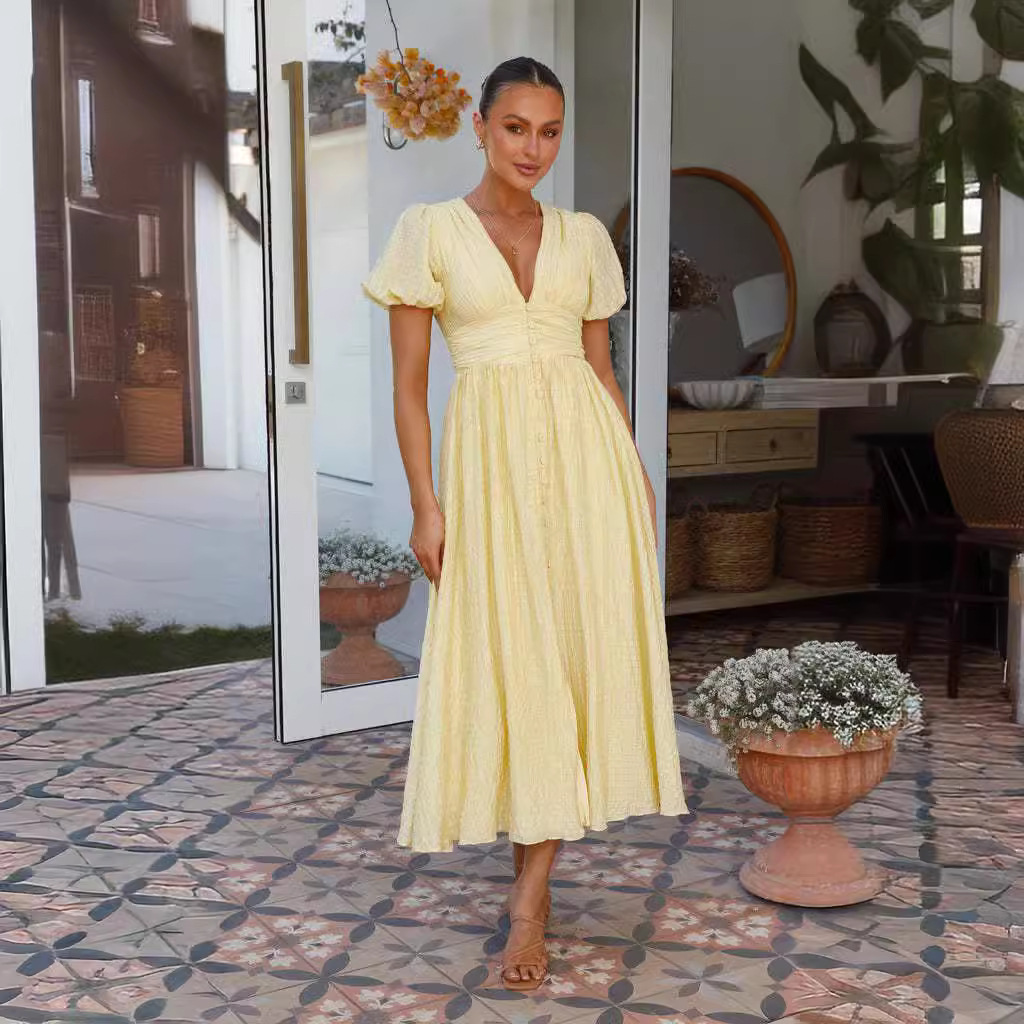Cross-border European and American 2024 women's new solid-color V-neck long puffed sleeve oversized hem slimming dress Application Scenario
