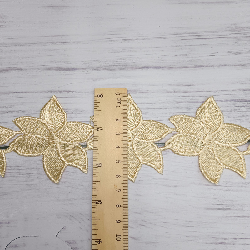 New product in stock: Water-soluble embroidered six-leaf flower, flower barcode, non-elastic hollowed-out curved edge lace clothing accessories