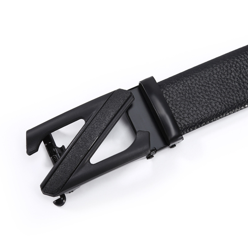 Men's Leather Belt Automatic Buckle Leather Belt Youth Leisure Business Buckle Men's Letter Belt Application Scenario