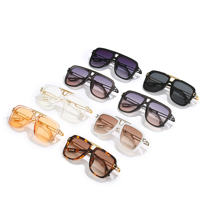 2022 New style European and American sunglasses, artistic square frame crossbeam sunshade, sun protection, perforated metal leg sunglasses for women Application Scenario