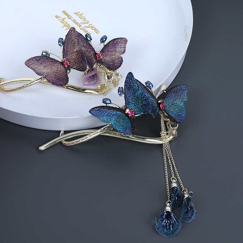 High-end bow hair clip, shark clip, back of the head, straight clip, elegant grab clip, ancient-style hair accessory, clip headwear Application Scenario