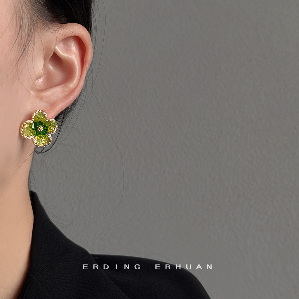 The summer collection is really eye-catching! Forest-themed sweet green 925 silver needle plated with 14K glass crystal stud earrings for women details Picture