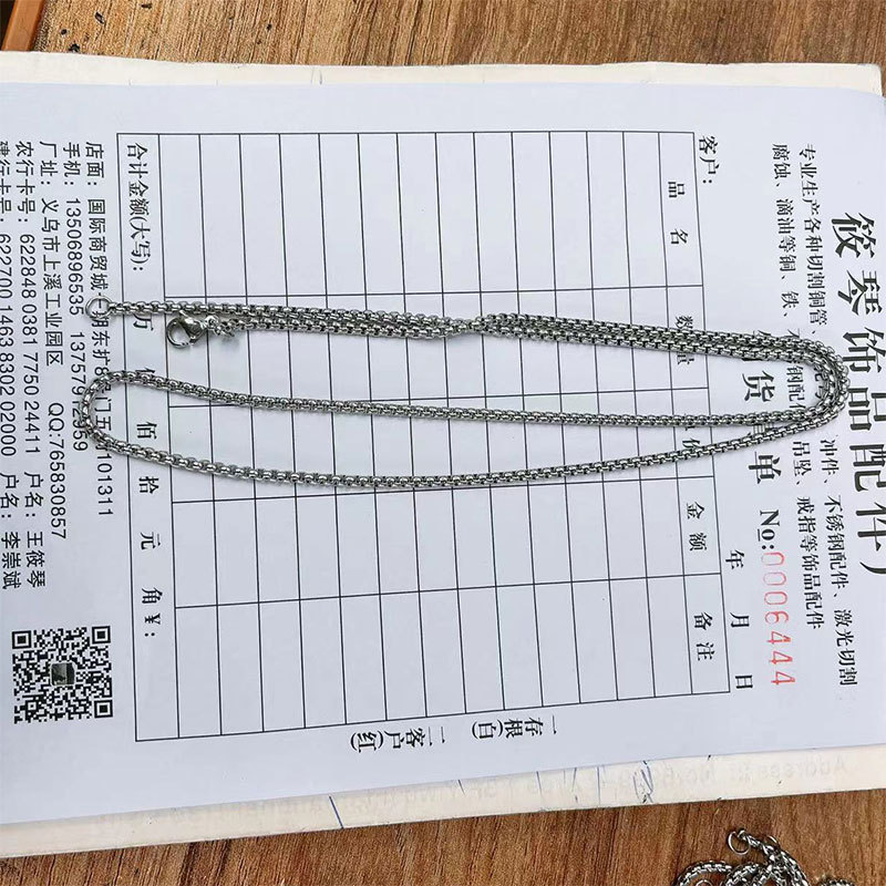 Chain fashion trend: stainless steel necklace, box chain, round snake chain, bamboo link chain, square checkered chain, short women's collarbone chain details Picture