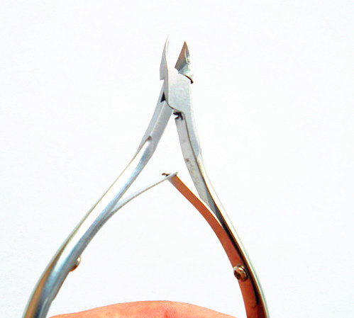 Stainless steel beauty pliers, dead skin pliers, beauty nail trimmers, beauty tools, high-quality pedicure pliers, quality guaranteed 8710 details Picture