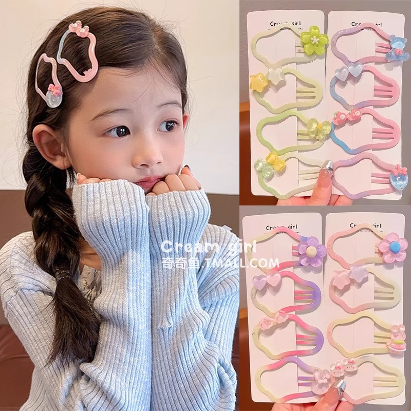 Children's bangs, cloud bb clips, girls' hair won't be damaged, high appearance level hair clips, baby forehead broken hair clips, little girls' headwear Application Scenario