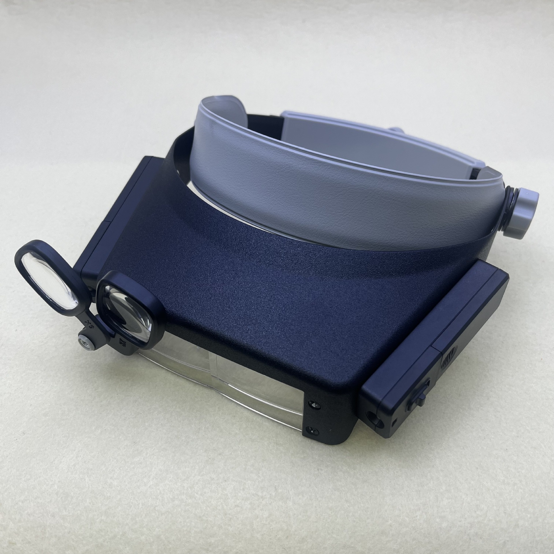 New 81007P head-mounted glasses magnifying glass with 2LED lights, high-definition magnifying glass for students, the elderly, reading and maintenance