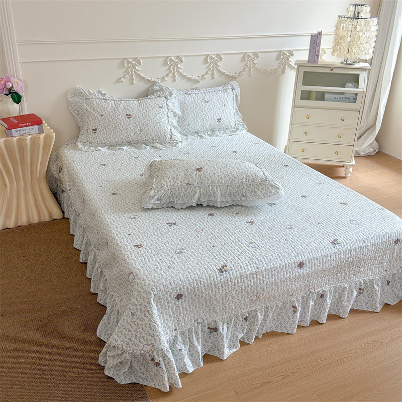 Spring and Summer new style washed cotton four-piece set, Korean princess-style bed cover, small floral lace quilt cover, bedding set, moisture-proof mattress details Picture