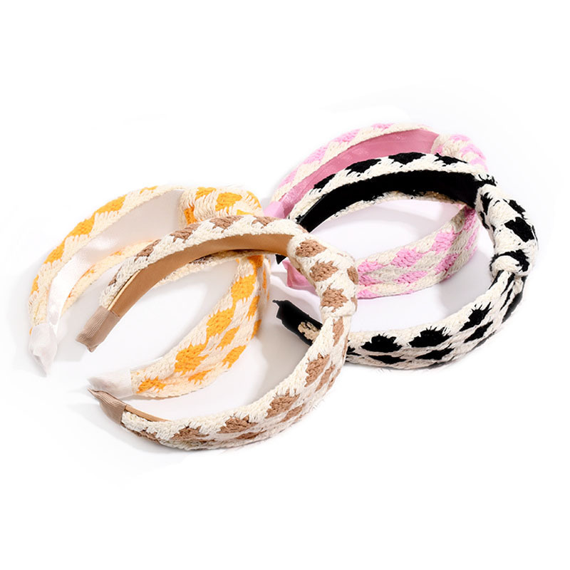 New Network Red High-End Candy Color Headband Hair Accessories Wide Edge Hand Crochet Color Knit Middle Knot Headband Application Scenario