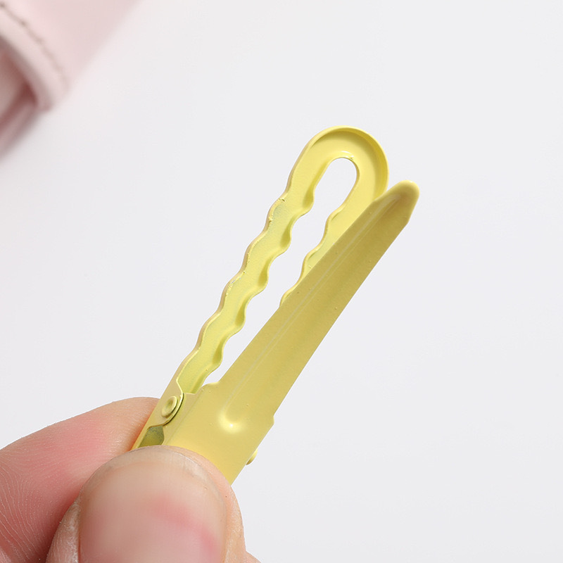 5cm glossy paint wavy hair clip, spring and summer macaron-colored seamless hair clip, diy handcrafted material, hair clip and hairpin accessories Application Scenario