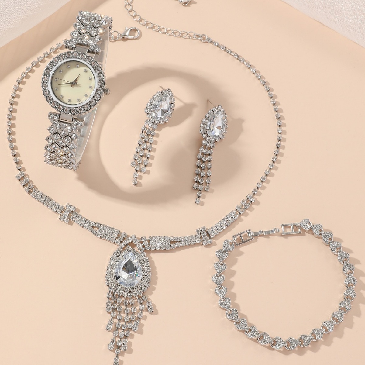 Foreign Trade Sales Of The Explosive Luxury Box All-In-One Grand Rhinestone Women's Five-Piece Gift Box Quartz Watch details Picture
