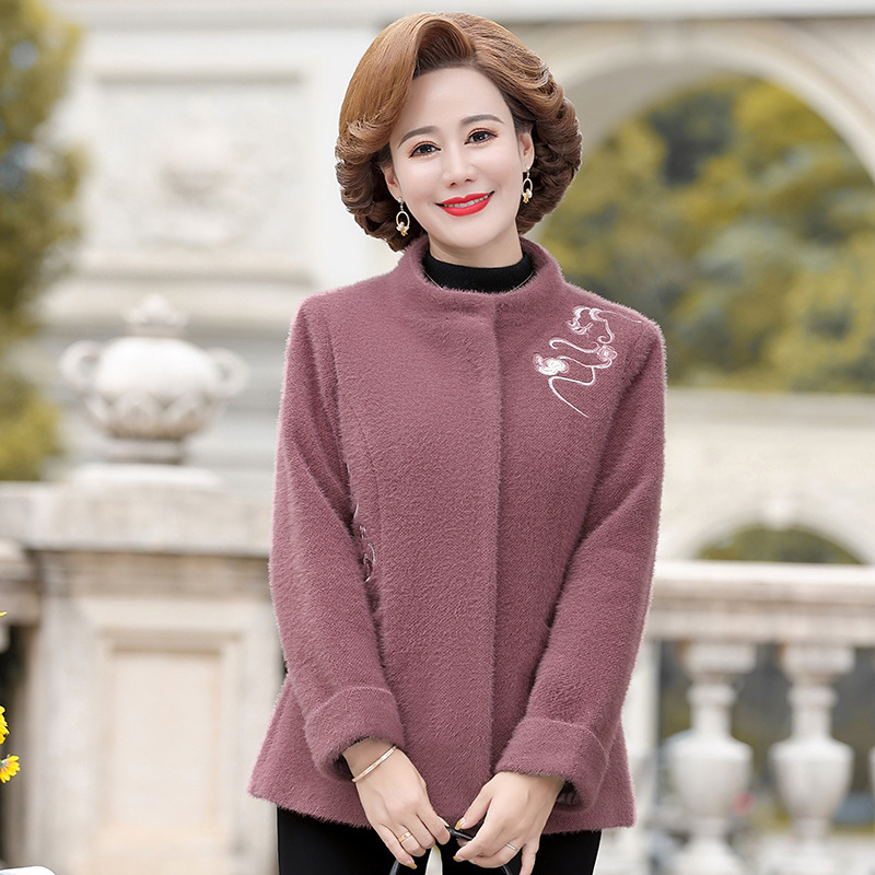 Mom's autumn and winter mink fur coat, short and elegant, embroidered cardigan coat for middle-aged and elderly women, fashionable top Specification image