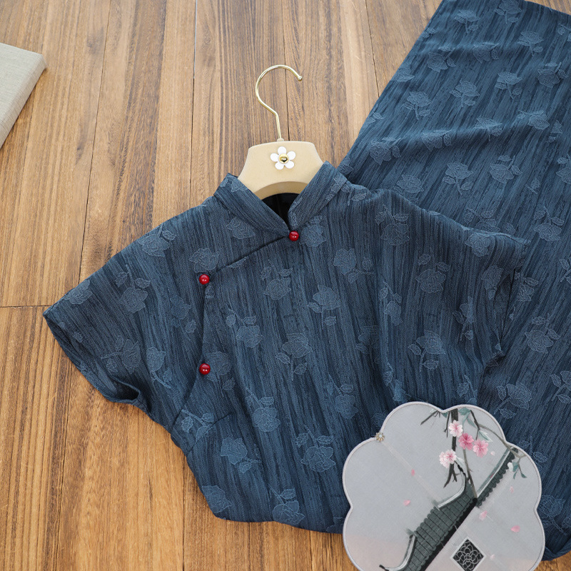 Qiao Niang Yu Navy Blue jacquard New Chinese Traditional Cheongsam for Women, Spring 2025 New Style, daily retro Chinese style, elegant details Picture