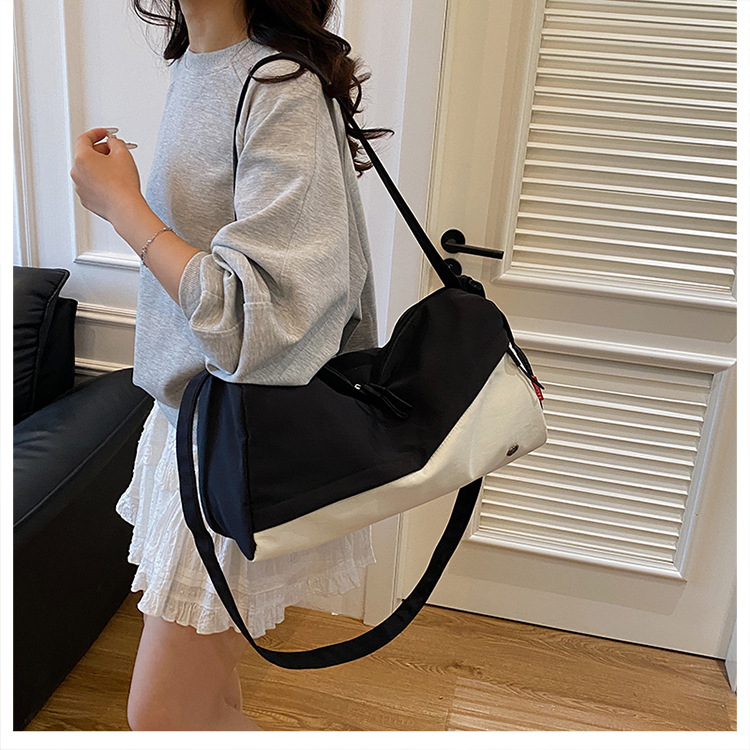 跨境韩版包包女2025新款防水尼龙包时尚新月包百搭轻便斜跨包详情34