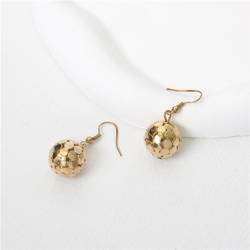 European and American minimalist Amazon bestseller light luxury style jewelry set, multi-layer necklace, round ball pendant, earrings, necklace cover pic 8