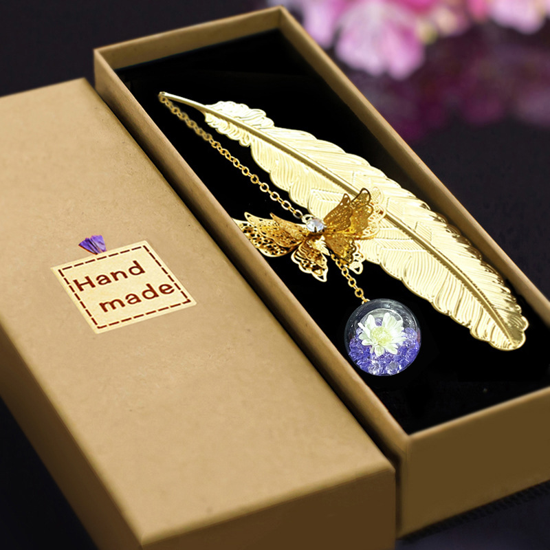 Chinese-style classical metal feather bookmarks, three-dimensional butterfly eternal flower, brass leaf vein bookmarks, learning stationery gifts