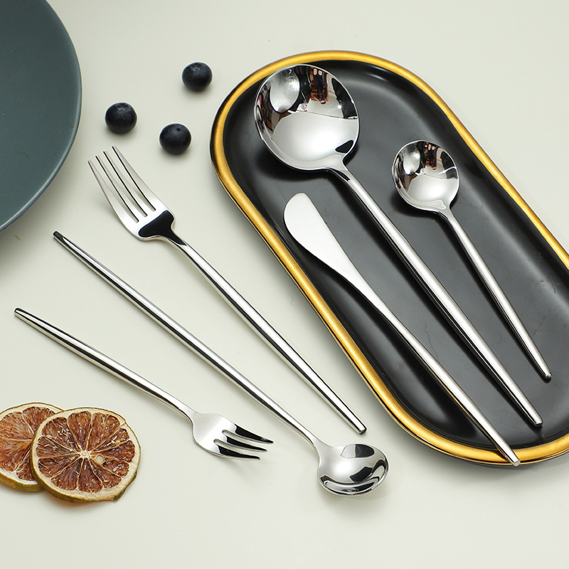 304 Stainless Steel Round Handle Portuguese Knife, Fork And Spoon Nordic Wind Light Luxury Light Portuguese Western-Style Tableware Set Application Scenario