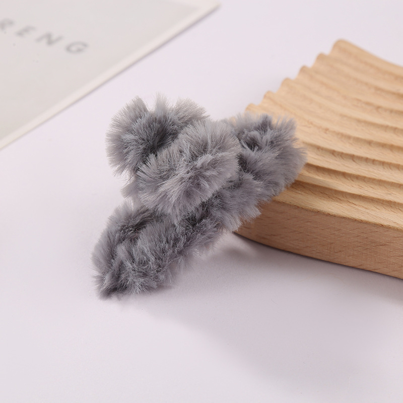 ins popular shark clip autumn and winter plush semi-tied hair clip, sweet and fluffy mini shark clip hair accessory wholesale Specification image